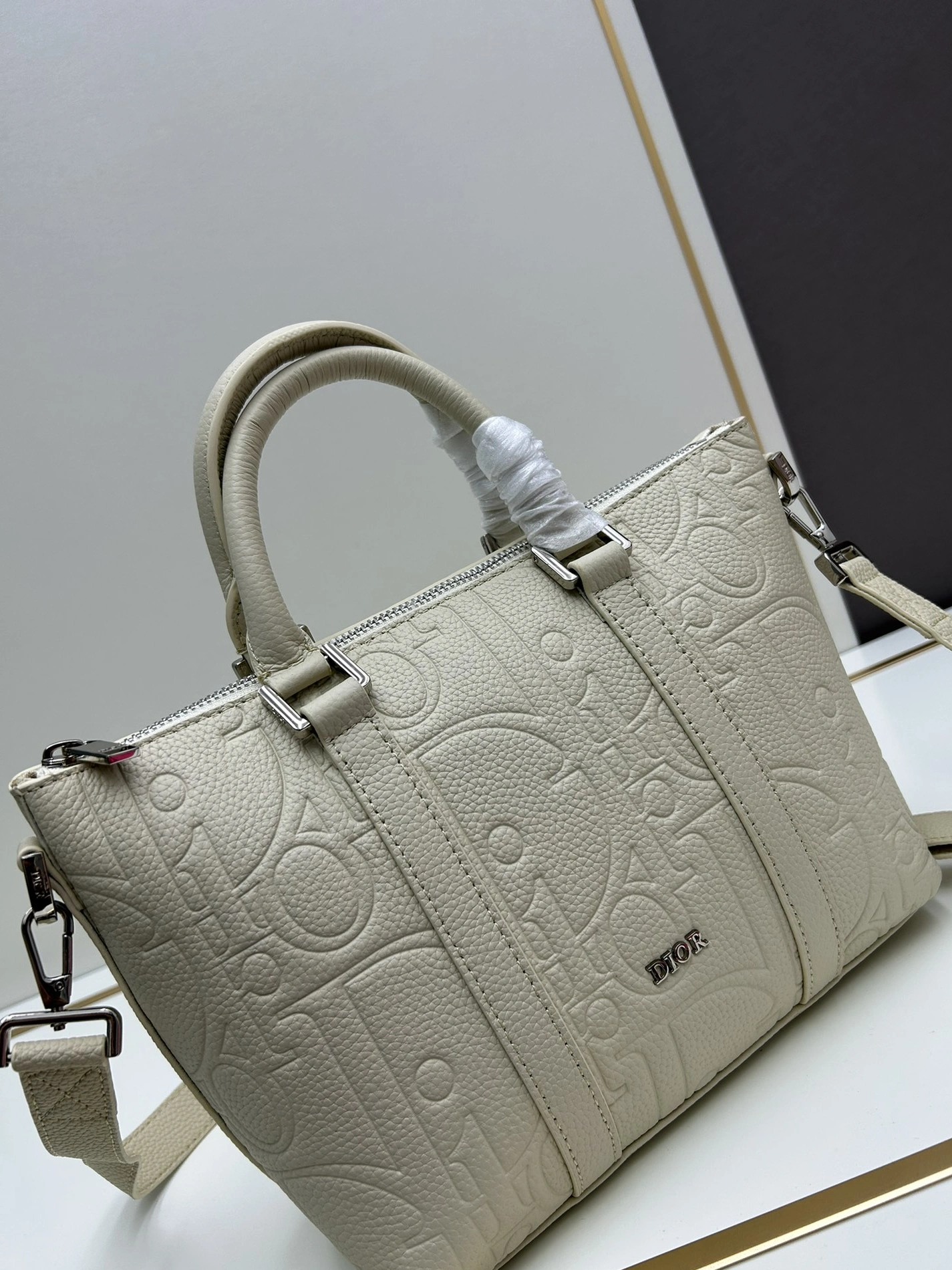 Christian Dior AAA Quality Handbags For Women Breathable 6891 - Image 4