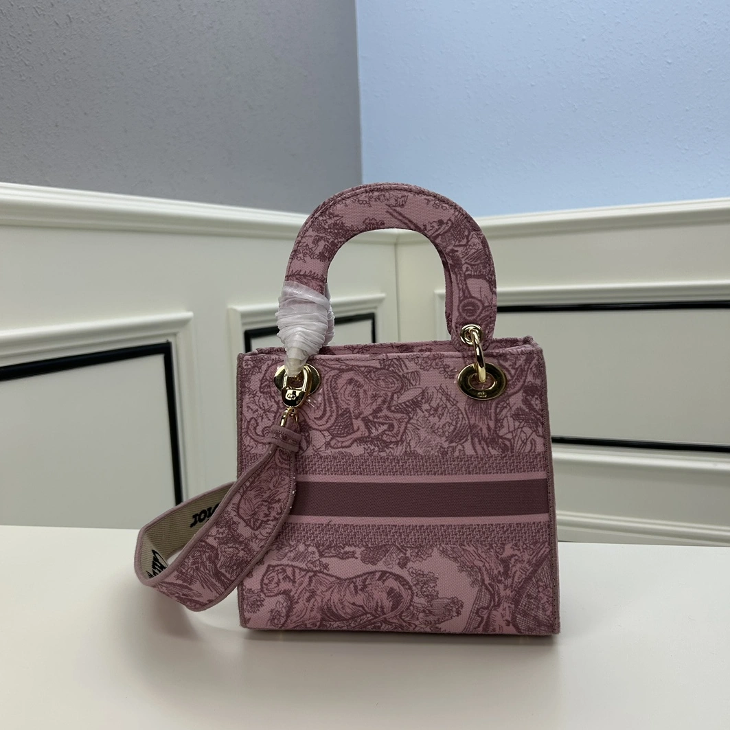 Christian Dior AAA Quality Handbags For Women Efficient 1973