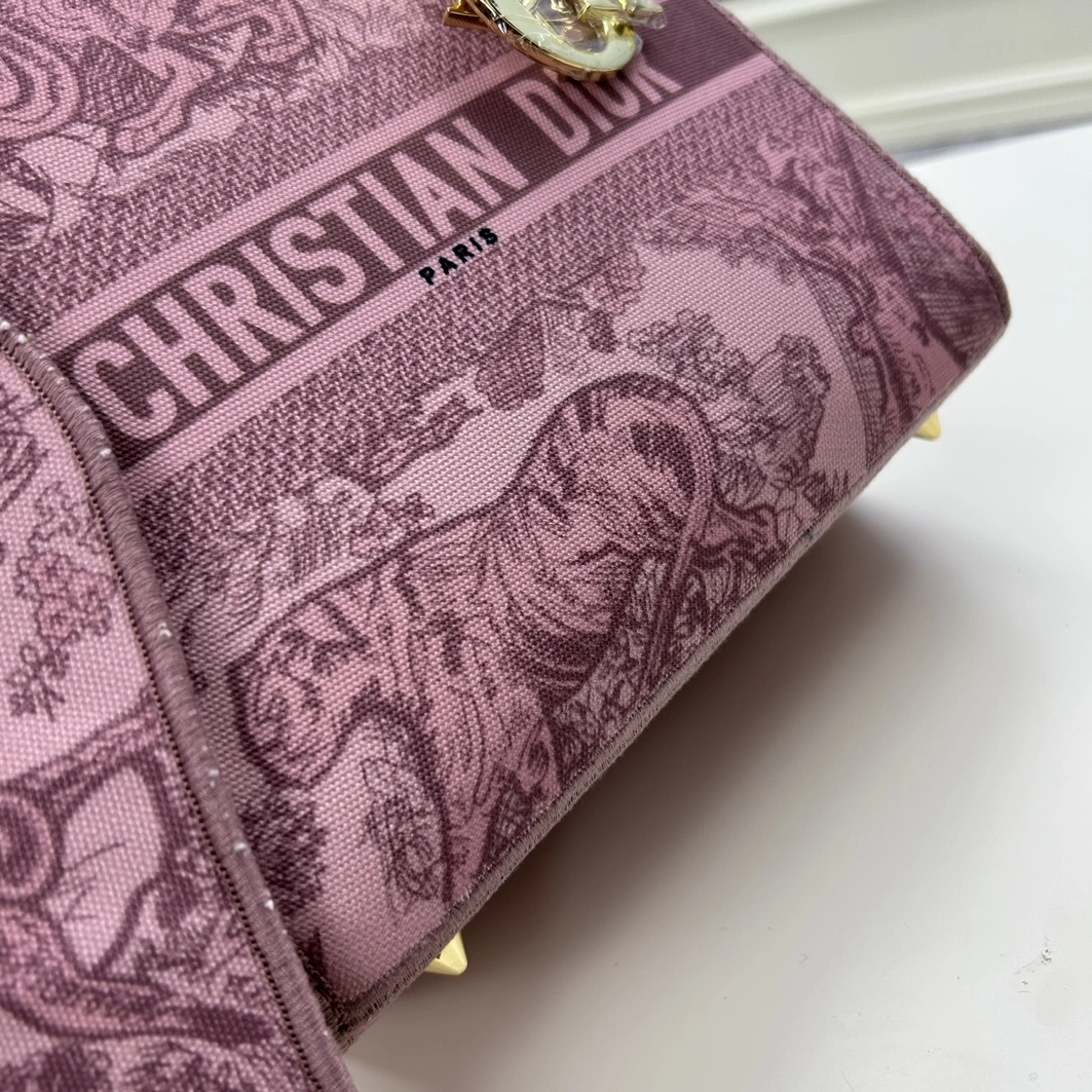 Christian Dior AAA Quality Handbags For Women Efficient 1973 - Image 4