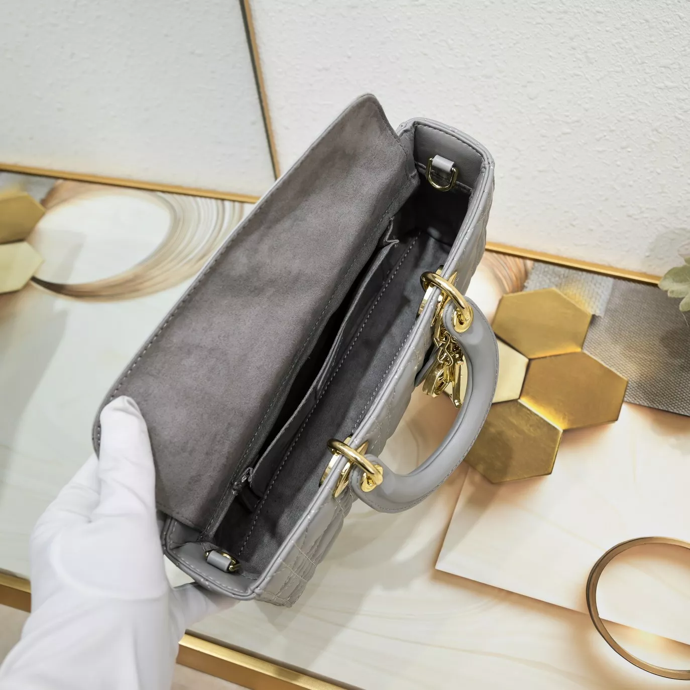 Christian Dior AAA Quality Handbags For Women Sleek 2449 - Image 6