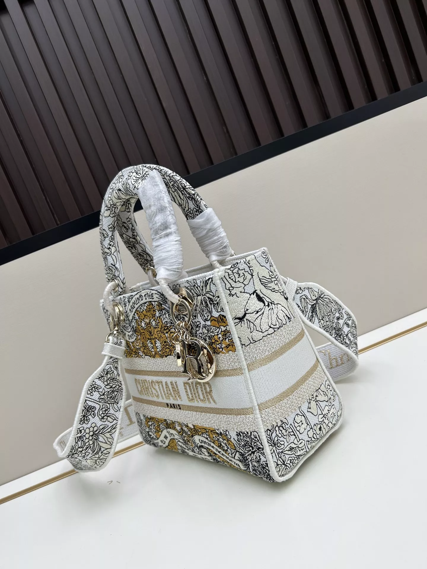 Christian Dior AAA Quality Handbags For Women Soft 5869