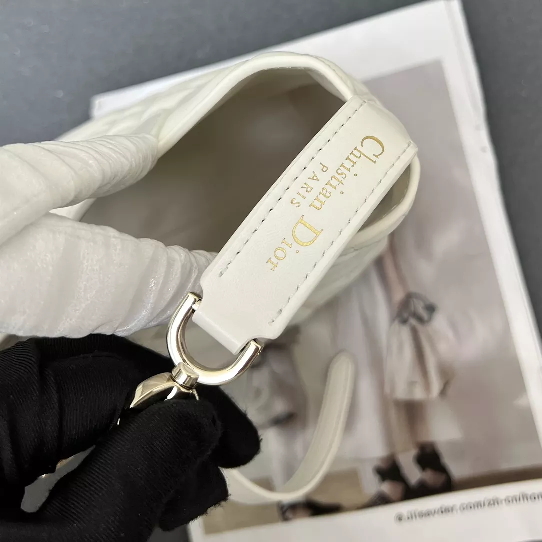 Christian Dior AAA Quality Handbags For Women Sophisticated 6391 - Image 7