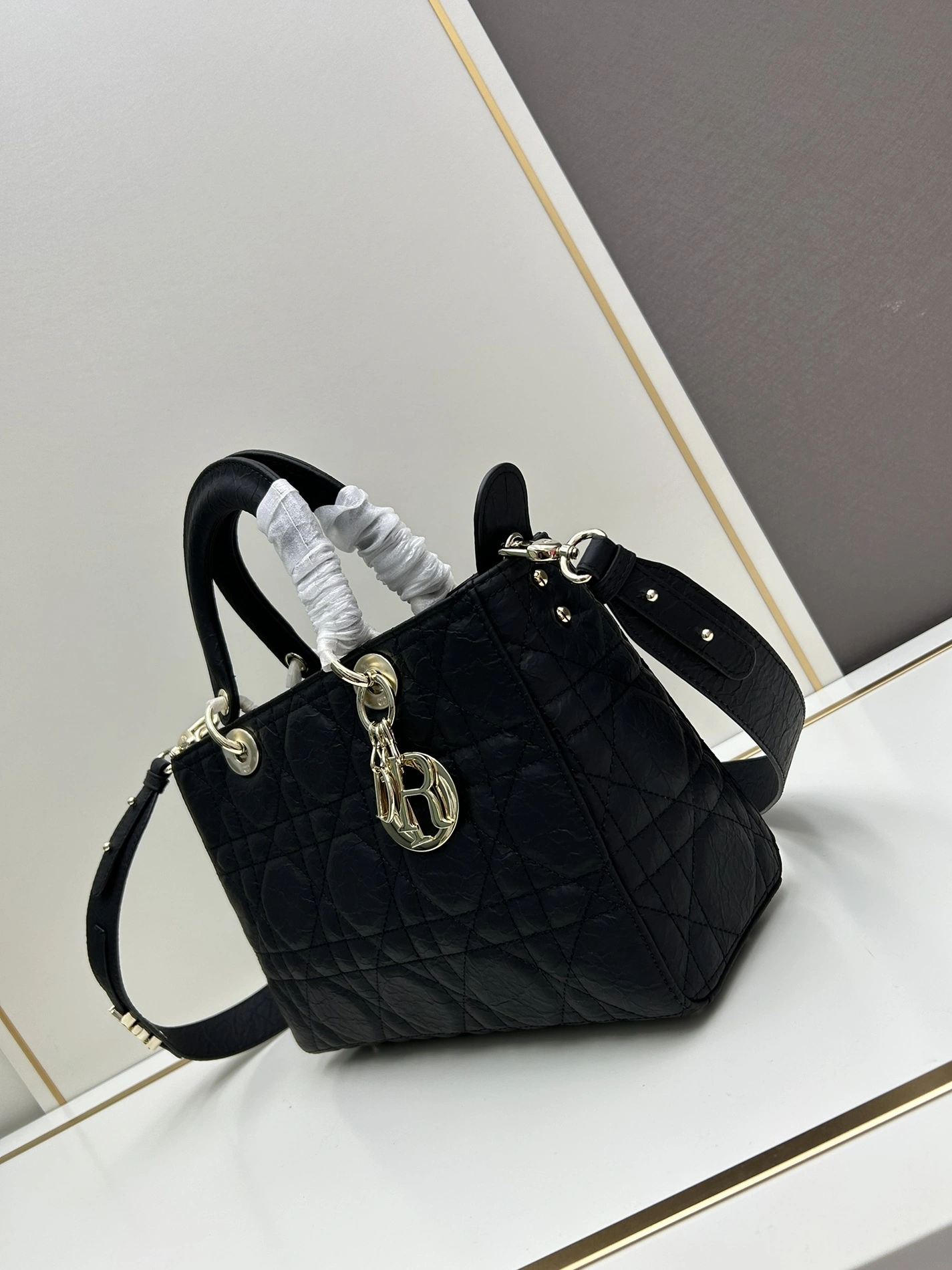 Christian Dior AAA Quality Handbags For Women Unique 9830