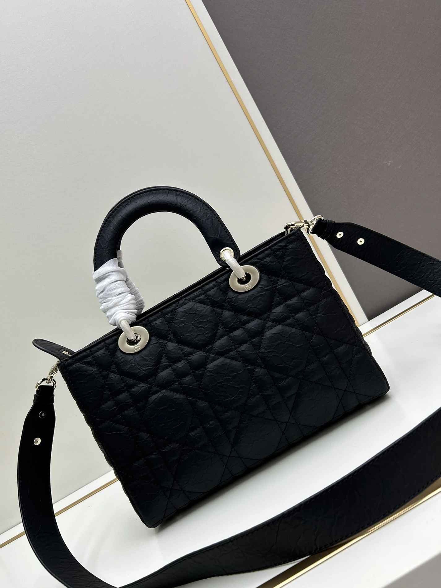Christian Dior AAA Quality Handbags For Women Unique 9830 - Image 3