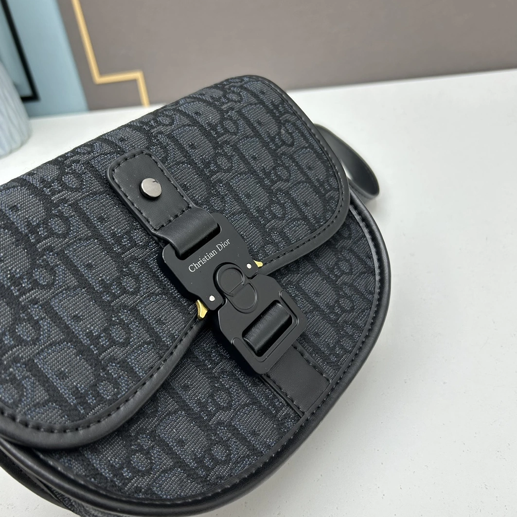 Christian Dior AAA Quality Messenger Bags For Unisex Functional 9397 - Image 4