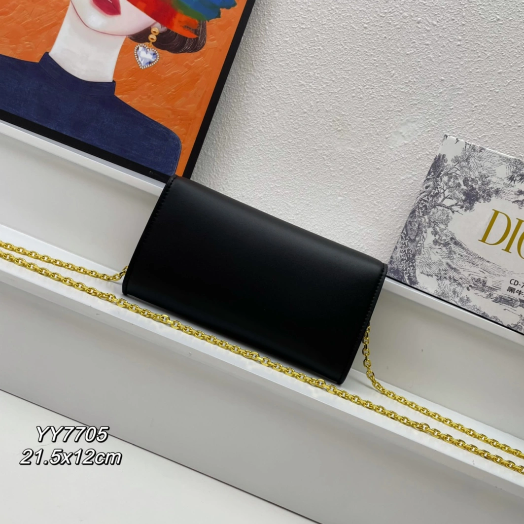 Christian Dior AAA Quality Messenger Bags For Women AllSeason 6447 - Image 3