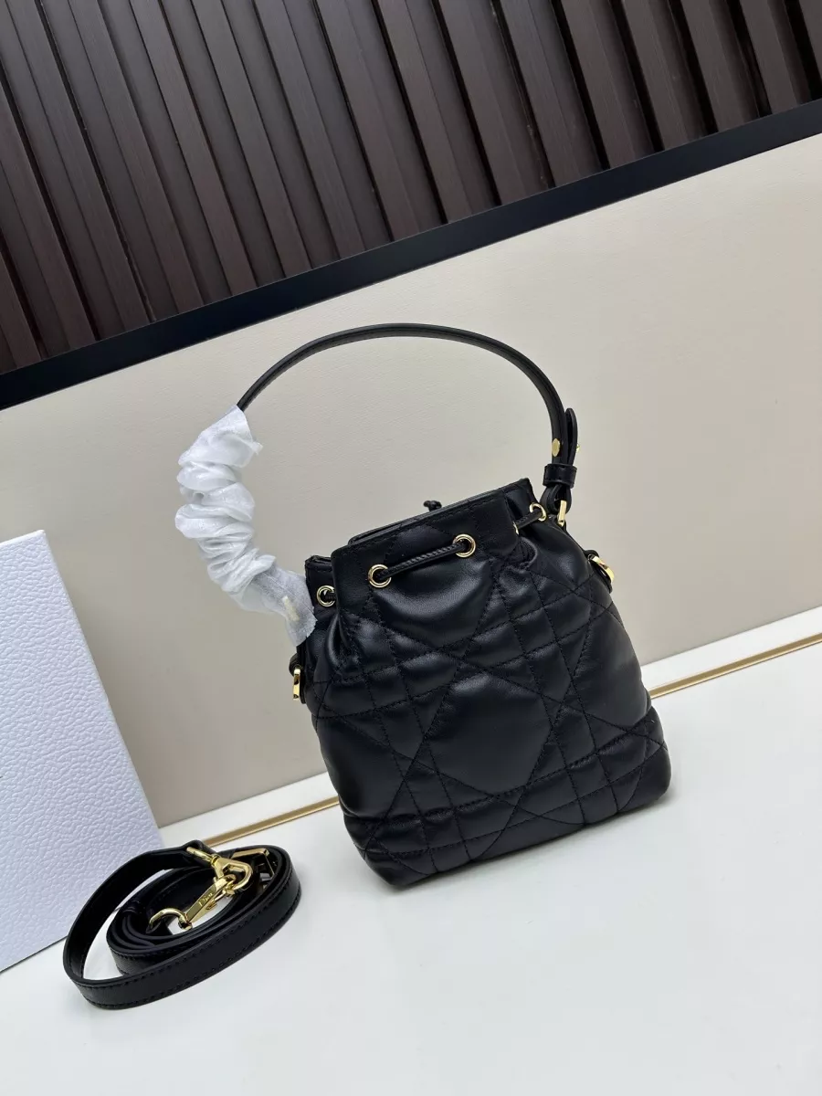 Christian Dior AAA Quality Messenger Bags For Women Comfortable 2629 - Image 3