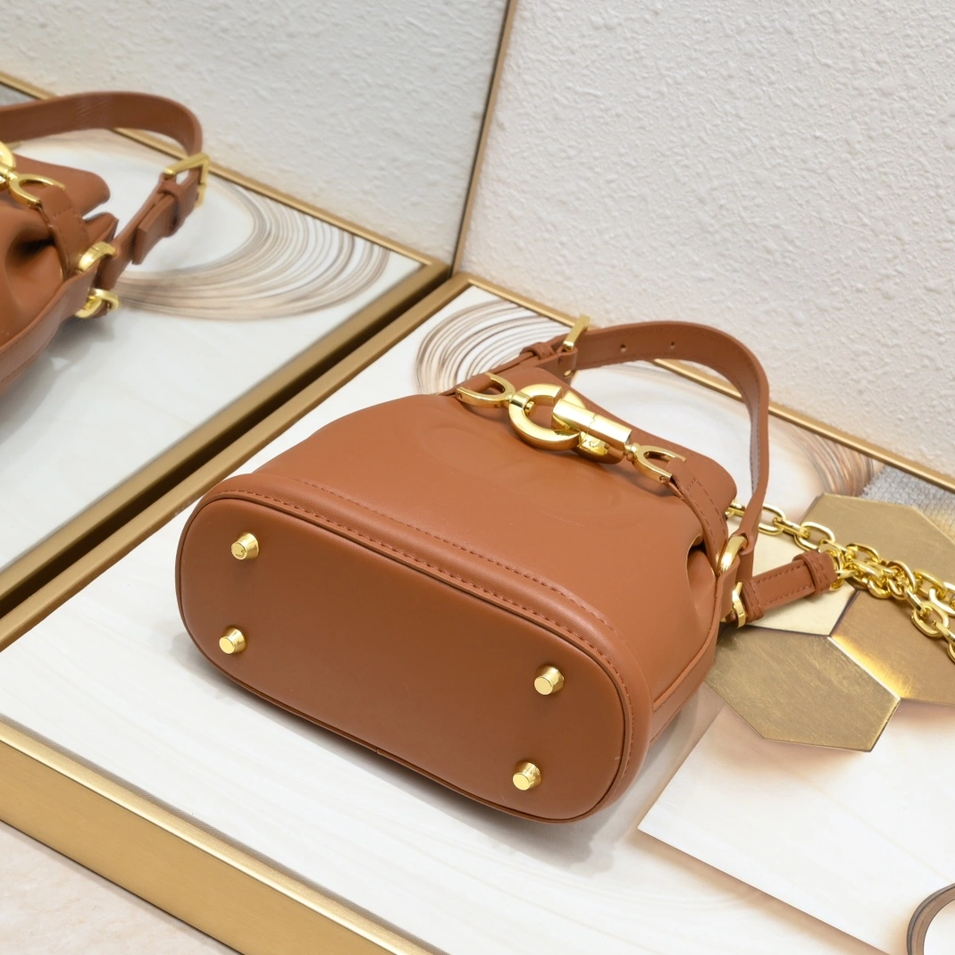 Christian Dior AAA Quality Messenger Bags For Women Cozy 8934 - Image 5