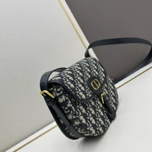 Christian Dior AAA Quality Messenger Bags For Women Elegant 8310