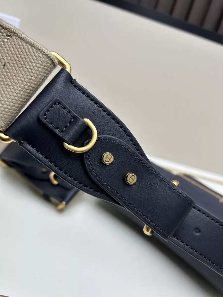 Christian Dior AAA Quality Messenger Bags For Women Flexible 462 - Image 4