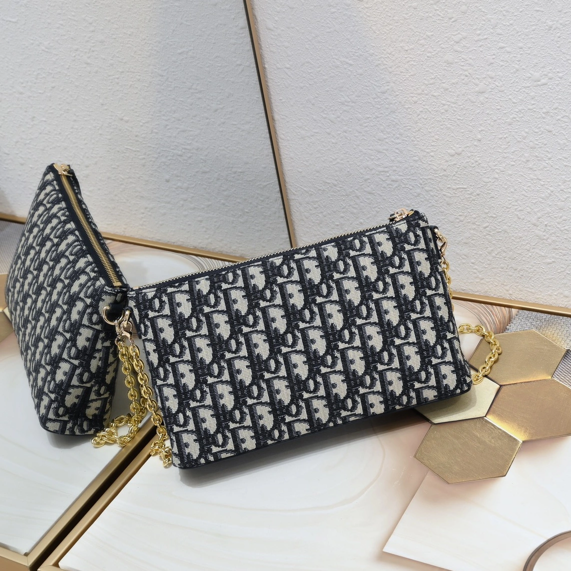 Christian Dior AAA Quality Messenger Bags For Women Trendy 5852 - Image 3