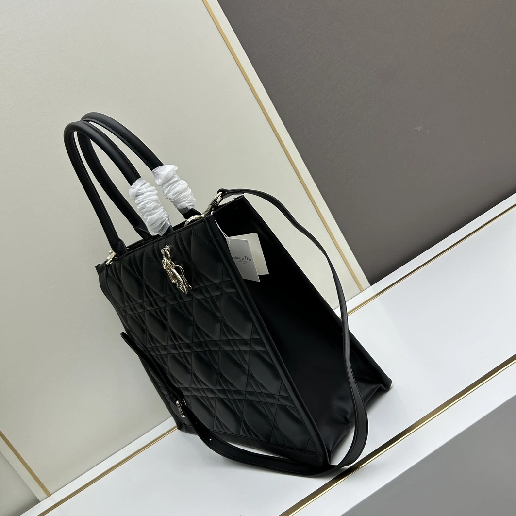 Christian Dior AAA Quality Tote-Handbags For Women BestValue 5675