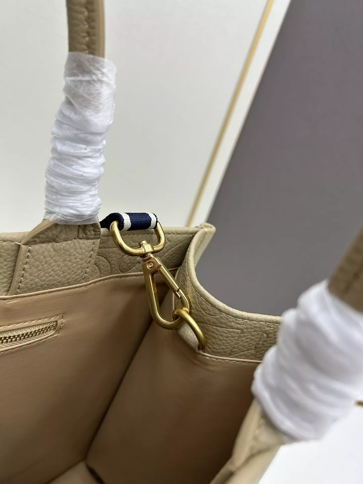 Christian Dior AAA Quality Tote-Handbags For Women GoAnywhere 4600 - Image 6