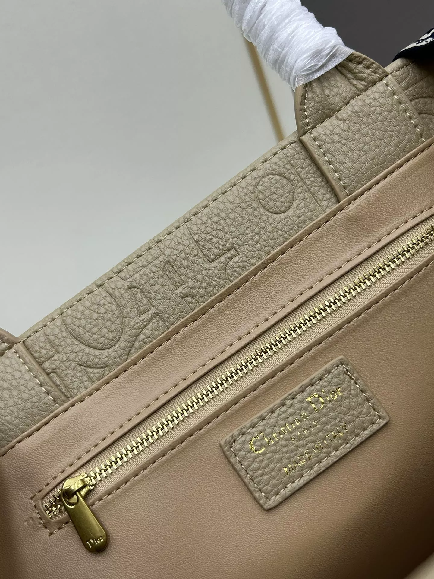 Christian Dior AAA Quality Tote-Handbags For Women GoAnywhere 4600 - Image 8