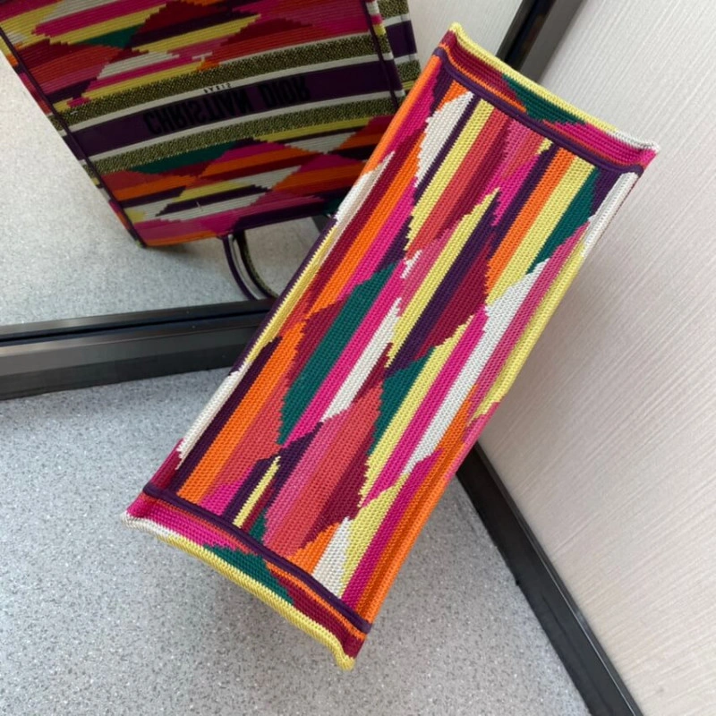 Can be ca Christian Dior Book Tote Multicolor Patchwork Embroidery - Image 4