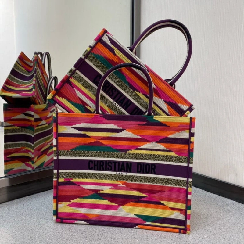 Can be ca Christian Dior Book Tote Multicolor Patchwork Embroidery - Image 11