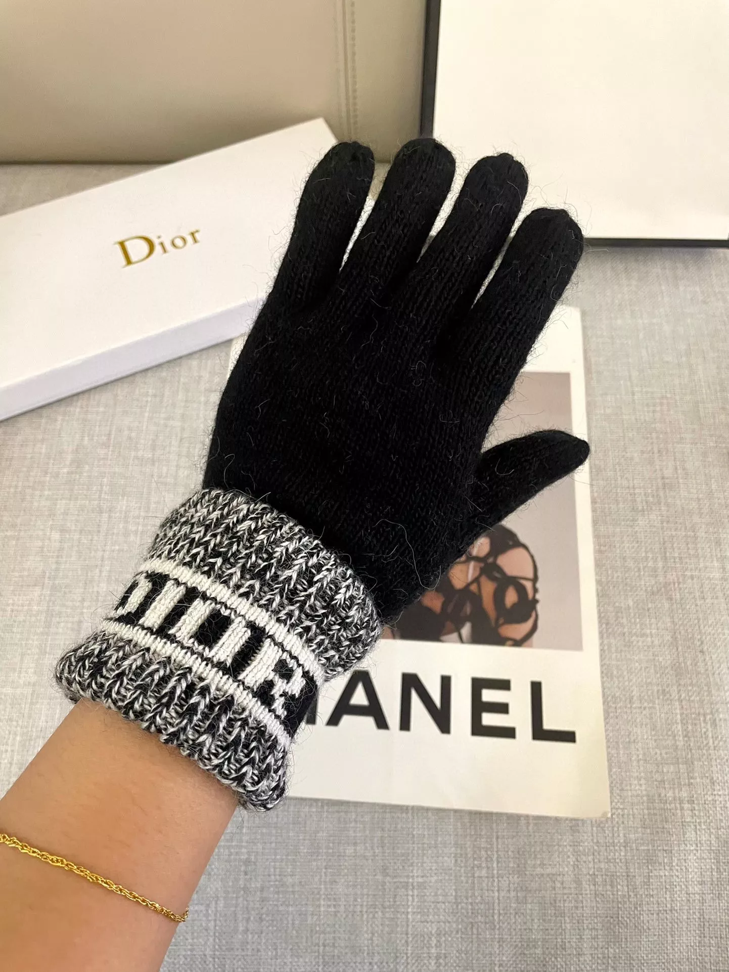 Christian Dior Gloves Comfortable 1975 - Image 5