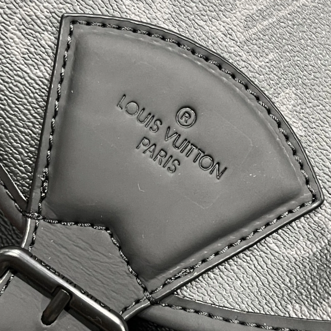 Classic 140 Louis Vuitton AAA Quality Backpacks For Unisex - Image 5