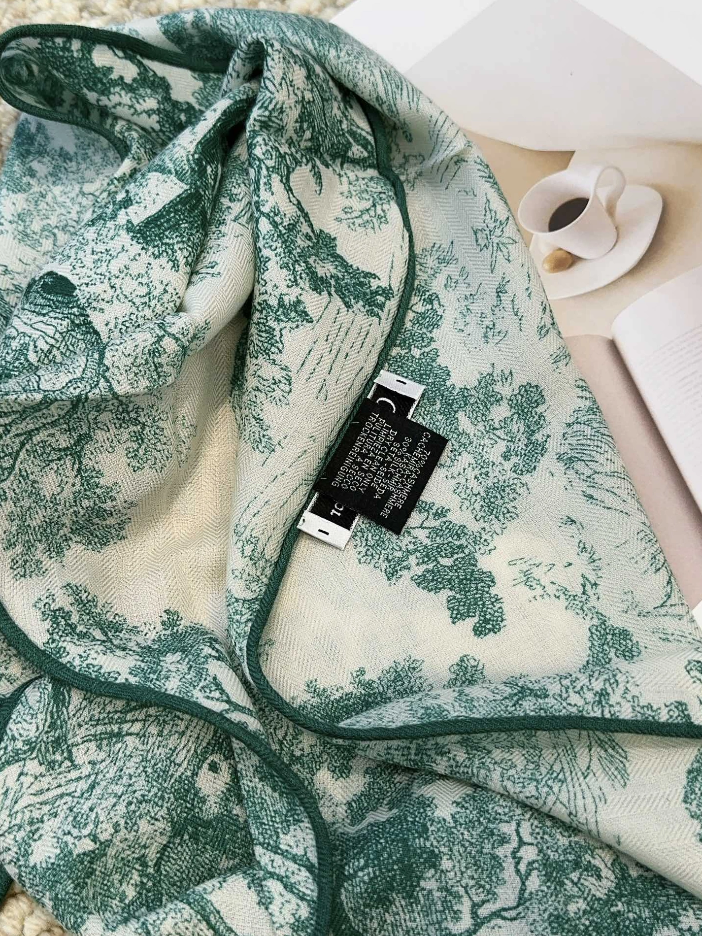 Classic 4390 Christian Dior Silk Scarf - Image 4