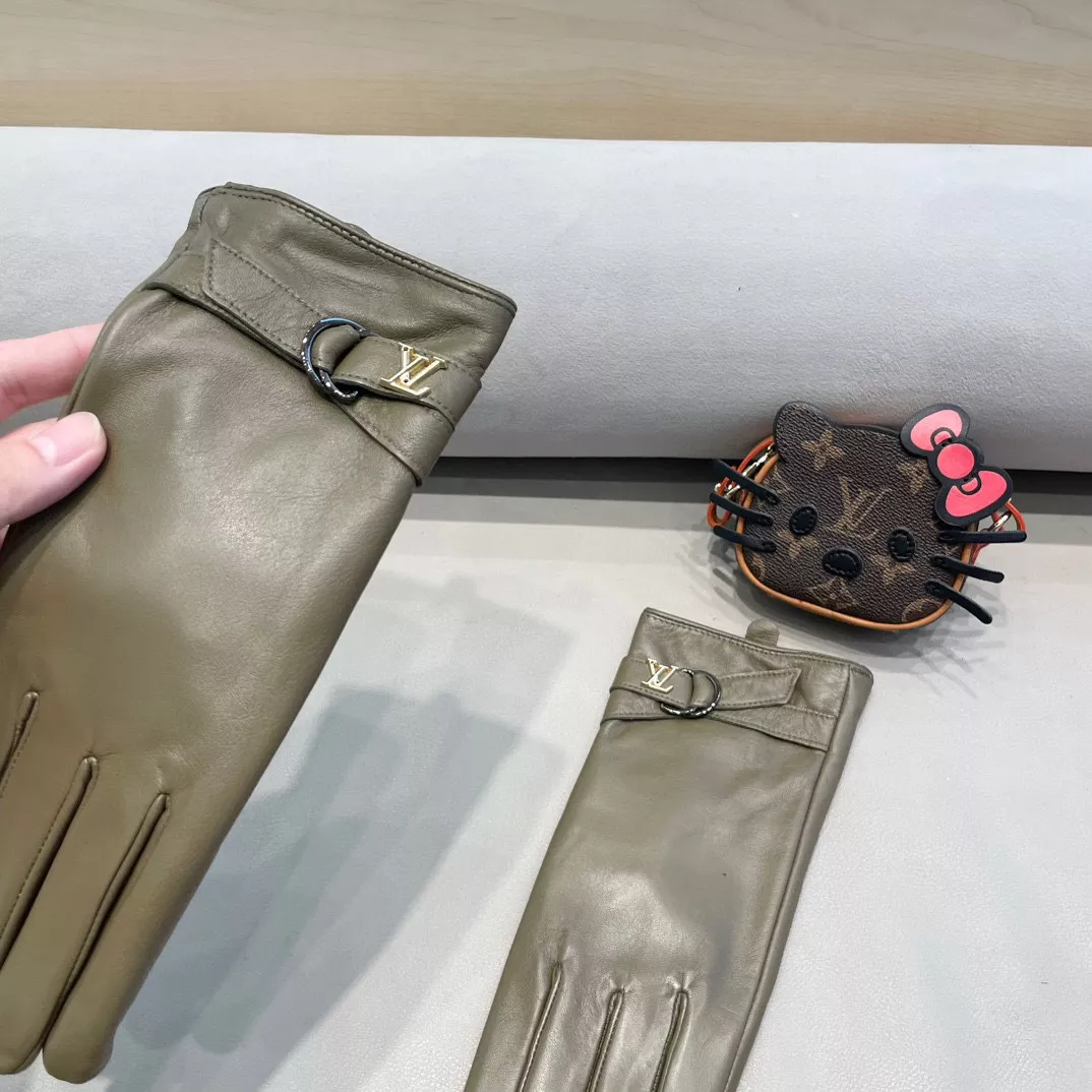 Classic 7124 Louis Vuitton LV Gloves For Women - Image 4