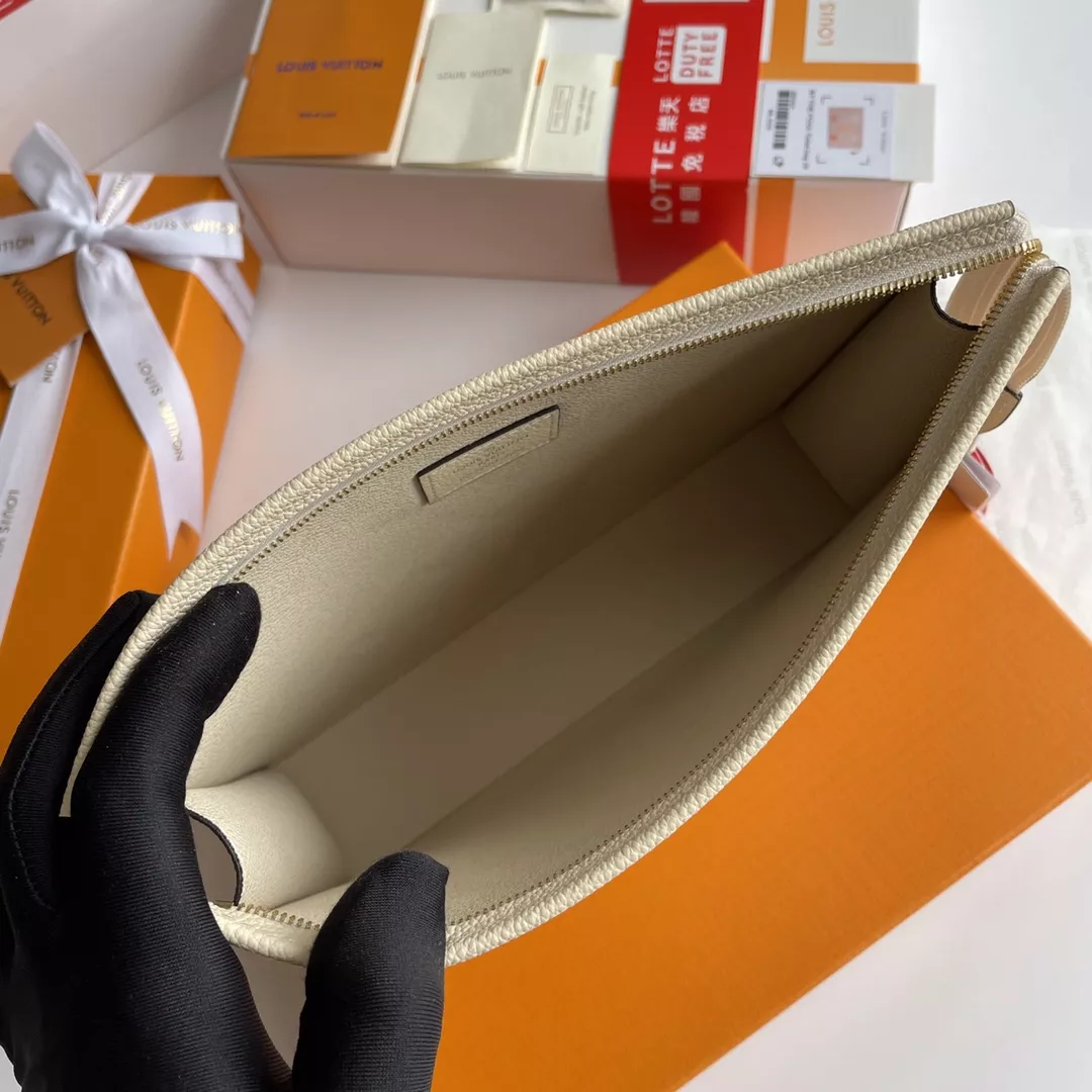 Comfortable 2158 Louis Vuitton AAA Quality Wallets - Image 7