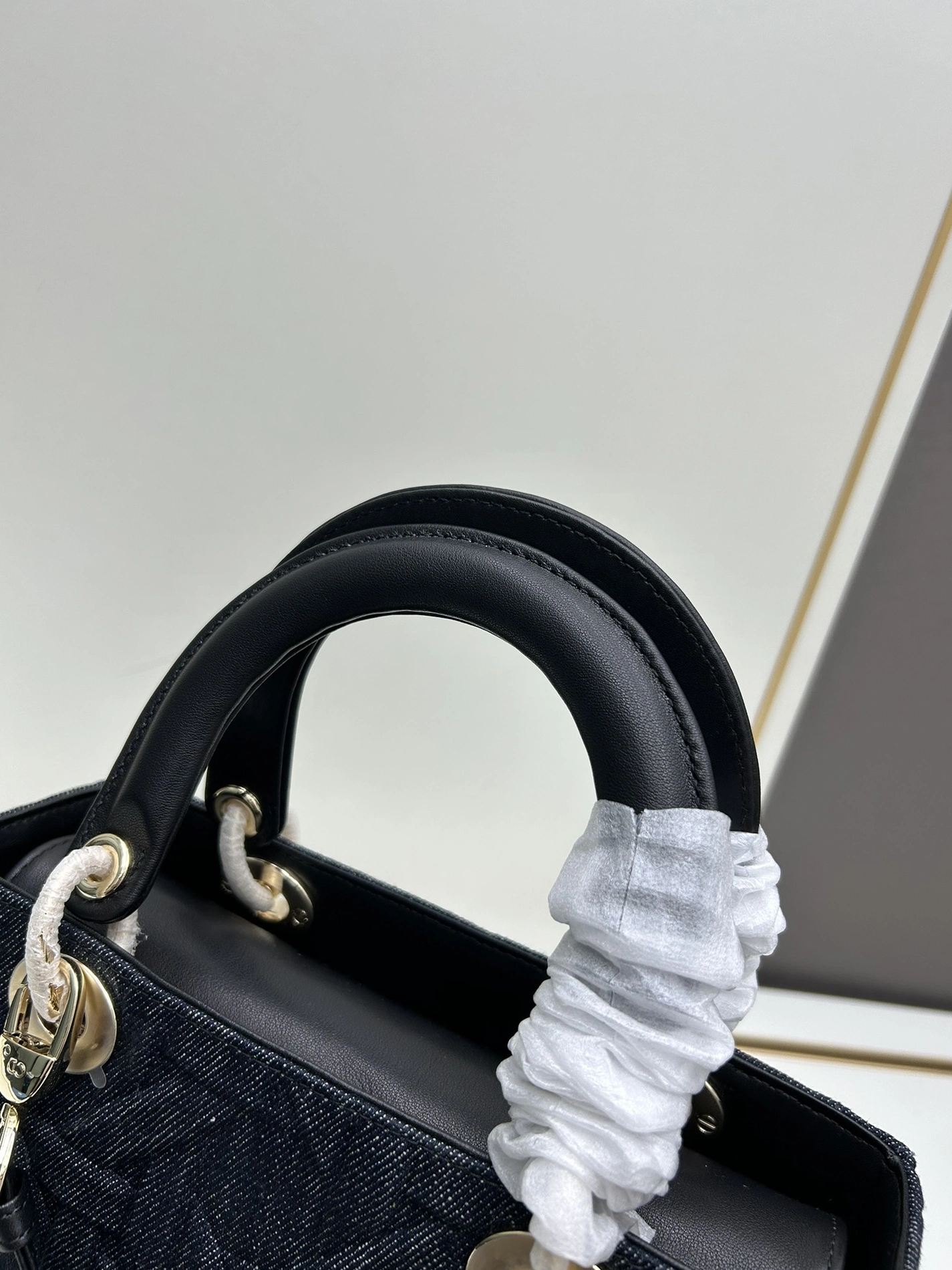 Comfortable 7521 Christian Dior AAA Quality Handbags For Women - Image 6