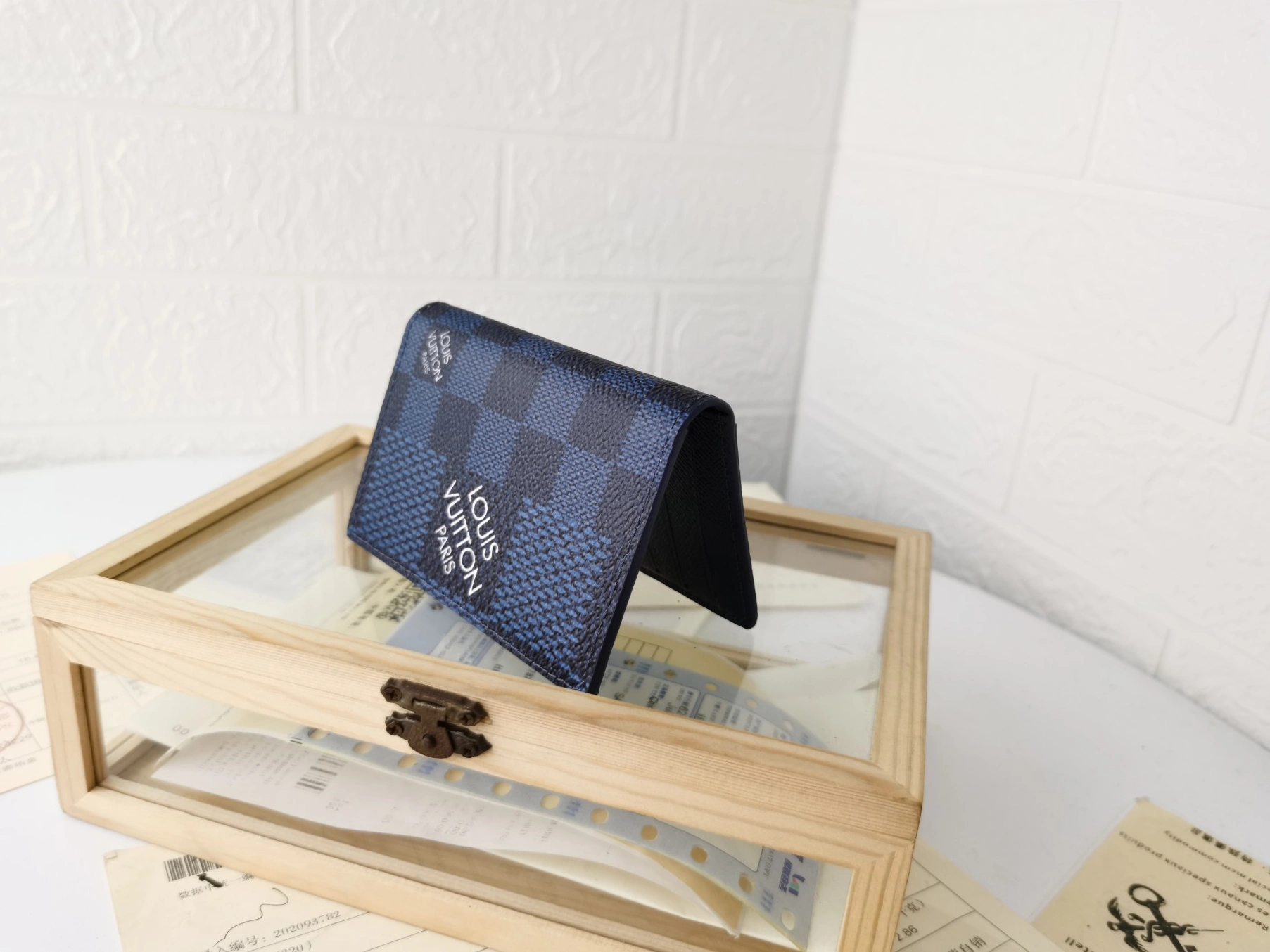 Comfortable 8732 Louis Vuitton LV Card Case For Unisex - Image 3