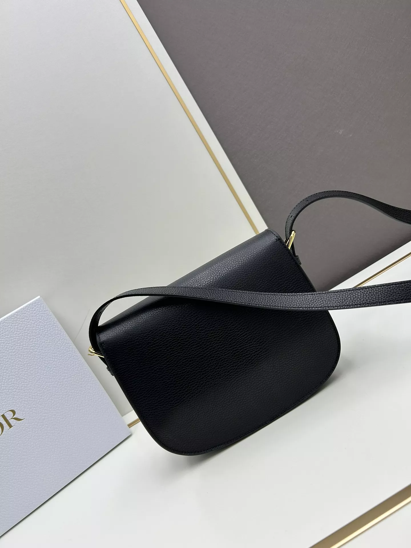 Comfortable 8806 Christian Dior AAA Quality Messenger Bags For Women - Image 4