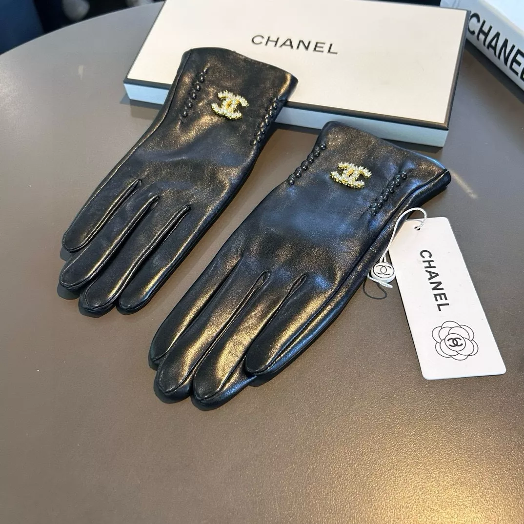 Compact 4691 Chanel Gloves For Women - Image 3