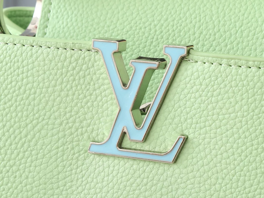 Cozy 5053 Louis Vuitton AAA Quality Messenger Bags For Women - Image 5