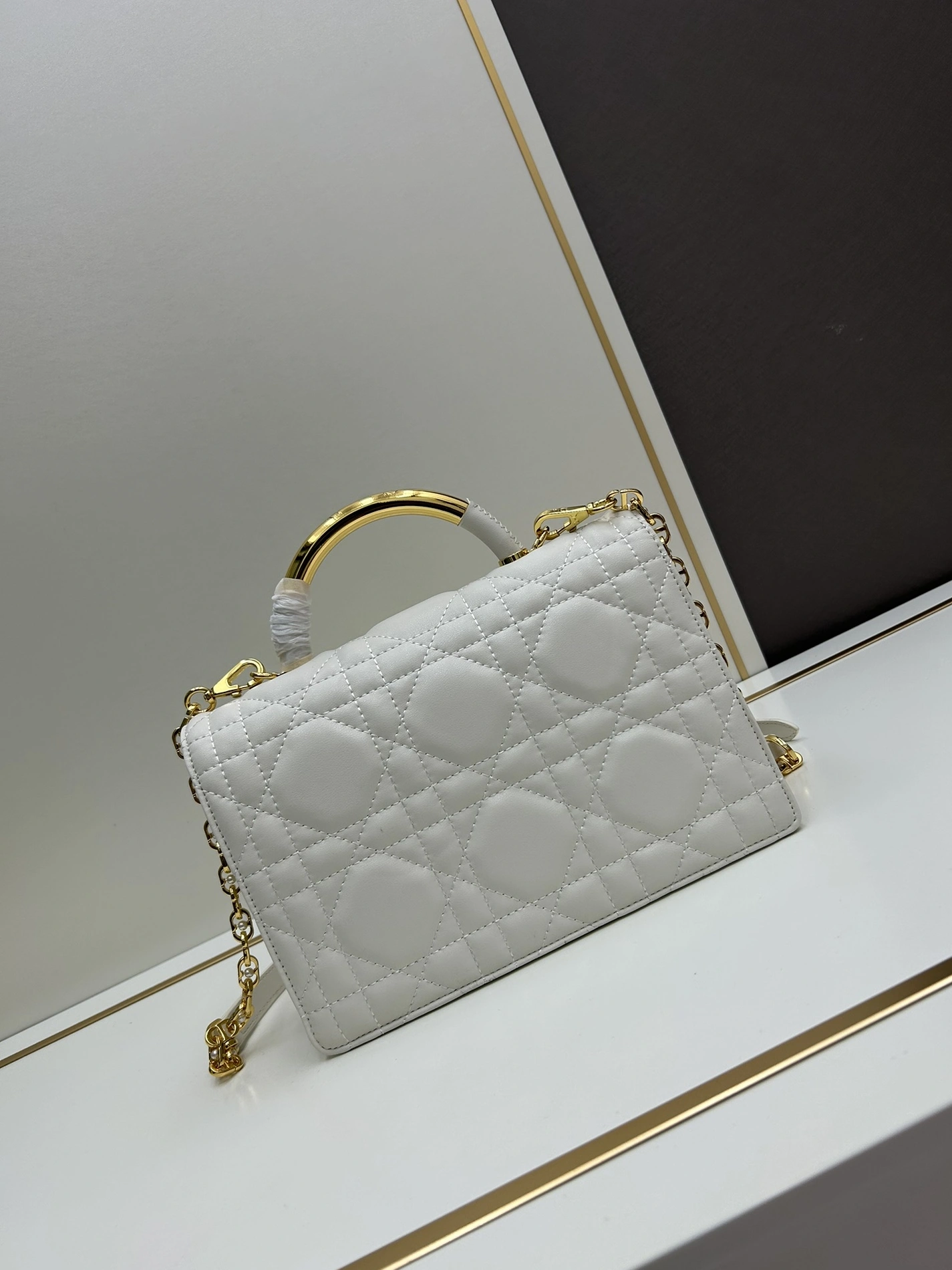 DailyWear 1389 Christian Dior AAA Quality Messenger Bags For Women - Image 3