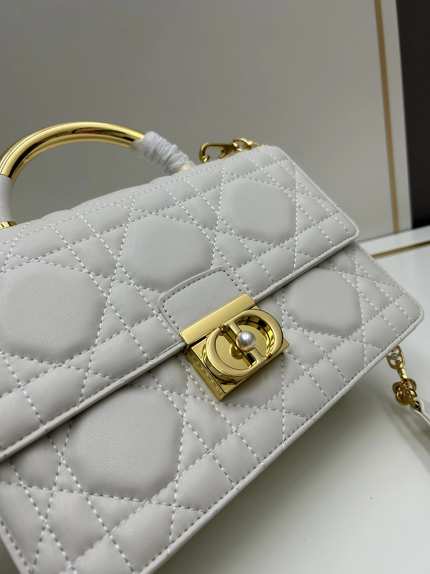 DailyWear 1389 Christian Dior AAA Quality Messenger Bags For Women - Image 4