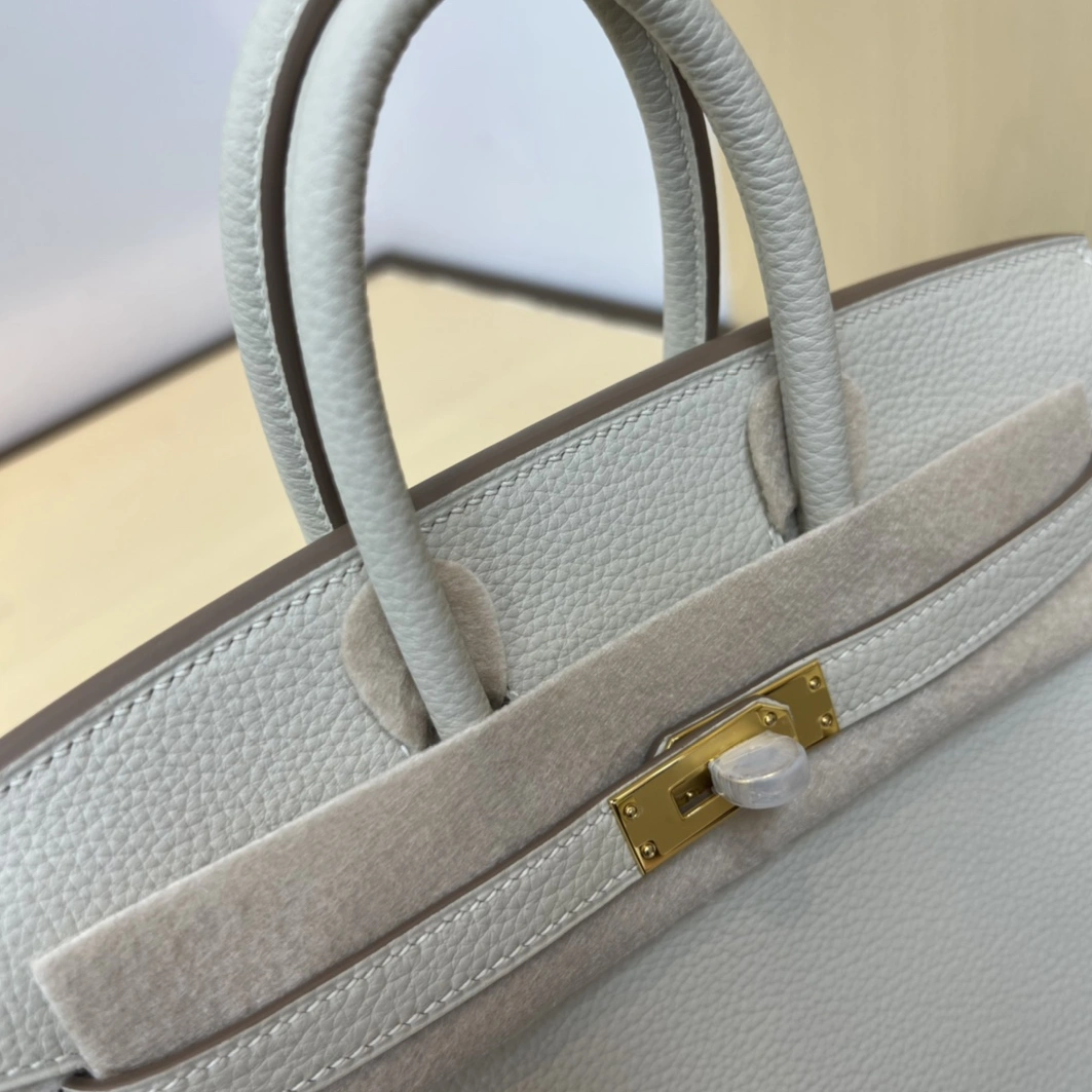 DailyWear 1917 Hermes AAA Quality Handbags For Women - Image 3