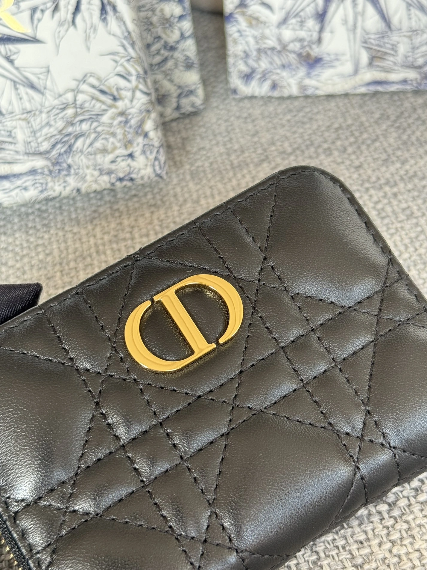 DailyWear 355 Christian Dior AAA Wallets For Women - Image 3