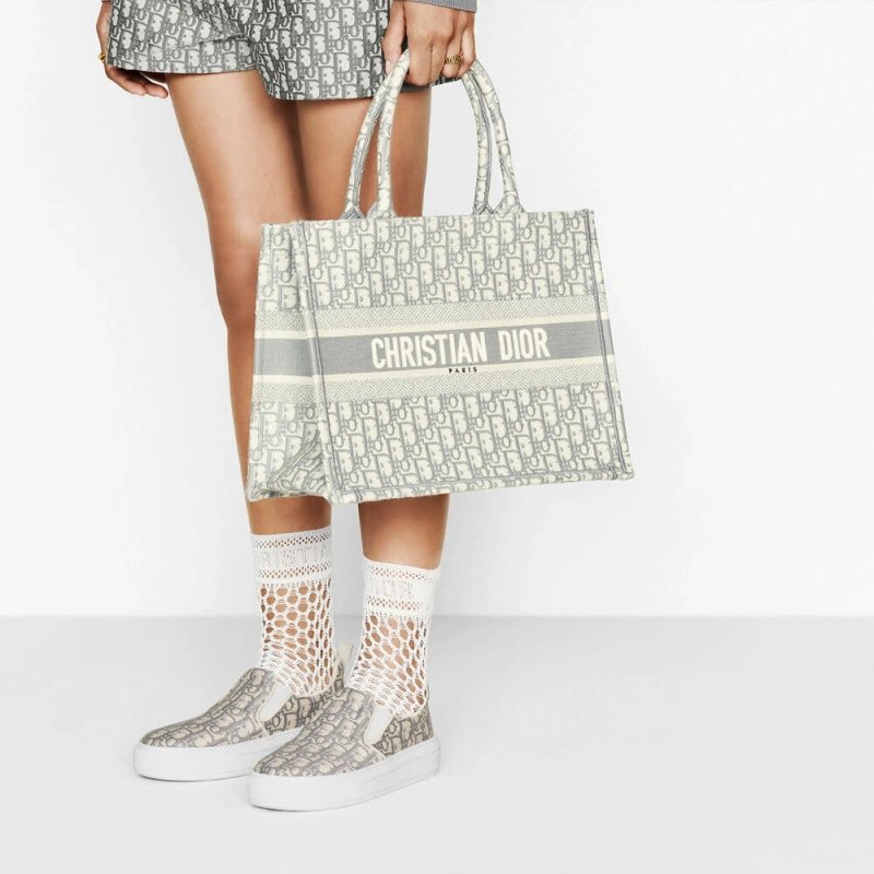 May be ca Dior Small Book Tote Grey Oblique Embroidery - Image 3