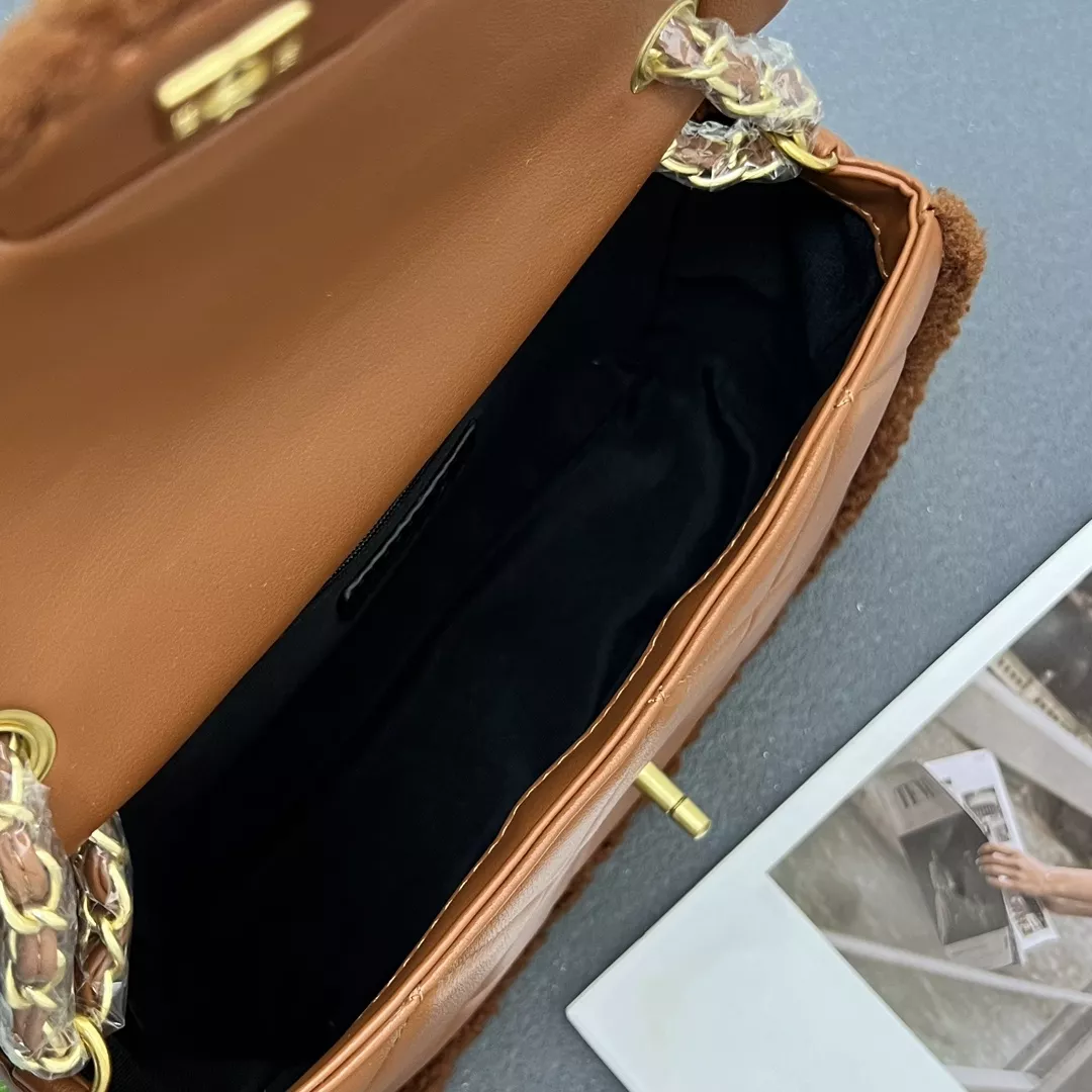 Durable 2122 Chanel AAA Quality Shoulder Bags For Women - Image 7