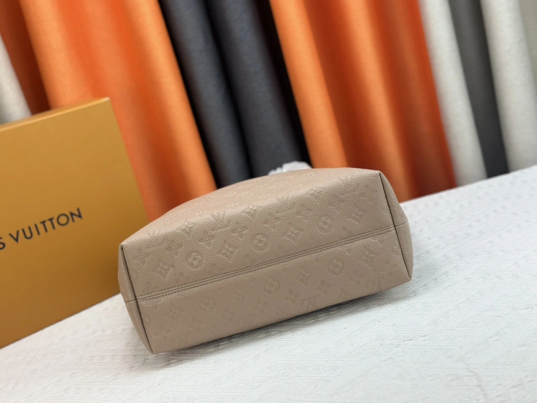 Durable 9593 Louis Vuitton AAA Quality Shoulder Bags For Women - Image 5