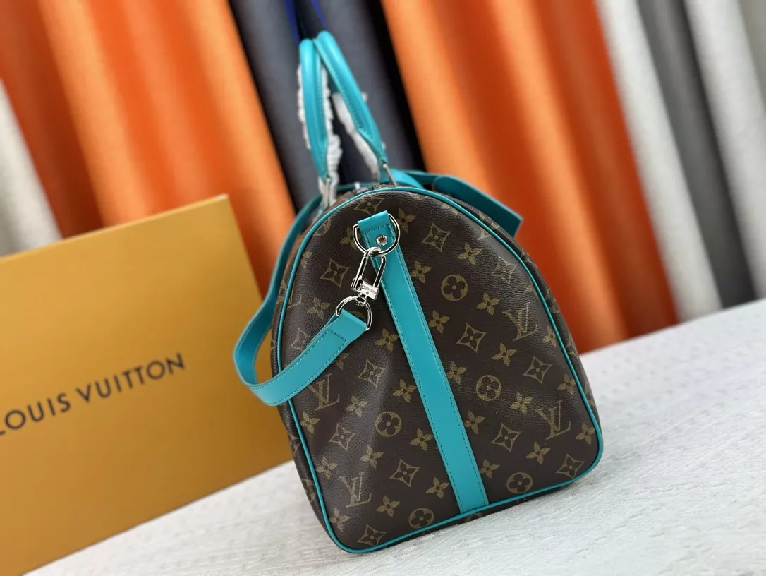 EasyMatch 1842 Louis Vuitton Travel Bags