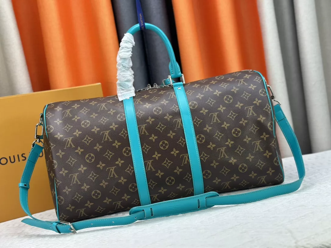 EasyMatch 1842 Louis Vuitton Travel Bags - Image 3