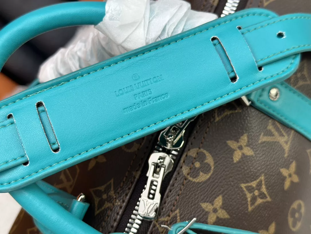 EasyMatch 1842 Louis Vuitton Travel Bags - Image 6