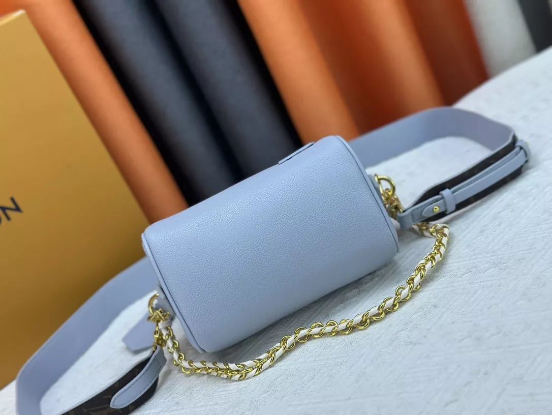 EasyMatch 4494 Louis Vuitton AAA Quality Handbags For Women - Image 5