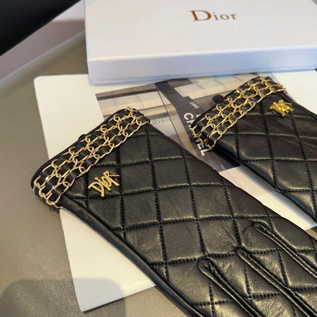 EasyMatch 6471 Christian Dior Gloves - Image 5