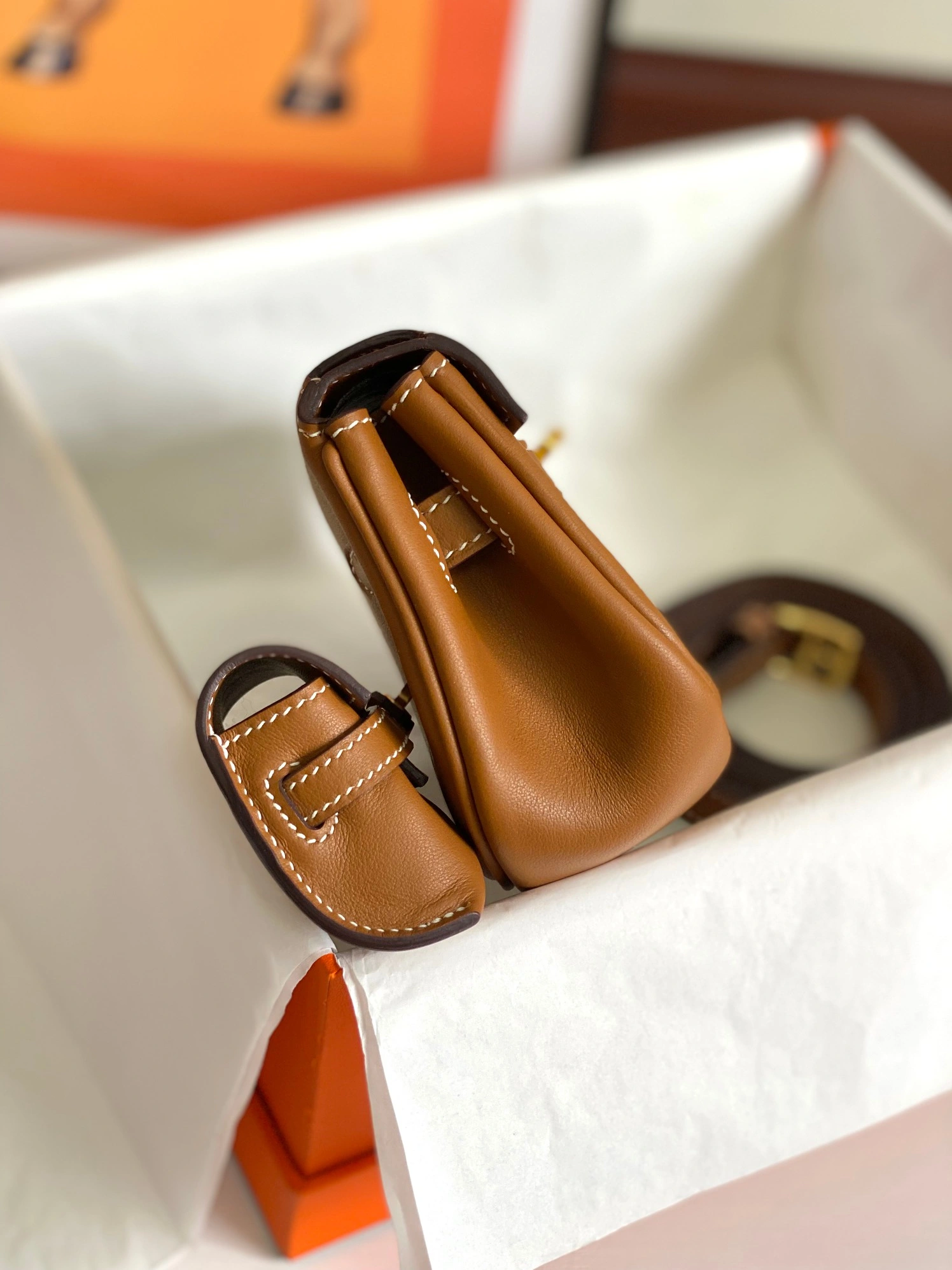 EasyMatch 8461 Hermes AAA Quality Belt Bags For Women - Image 3