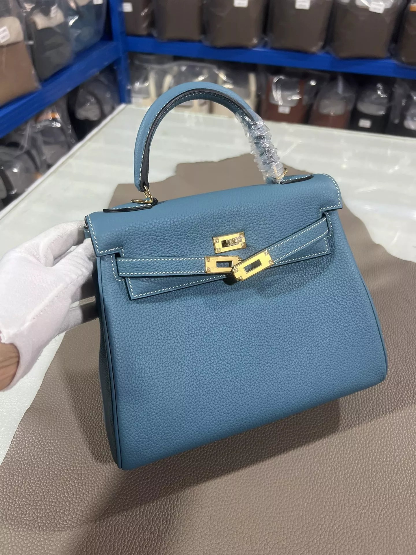Efficient 3272 Hermes AAA Quality Handbags - Image 3