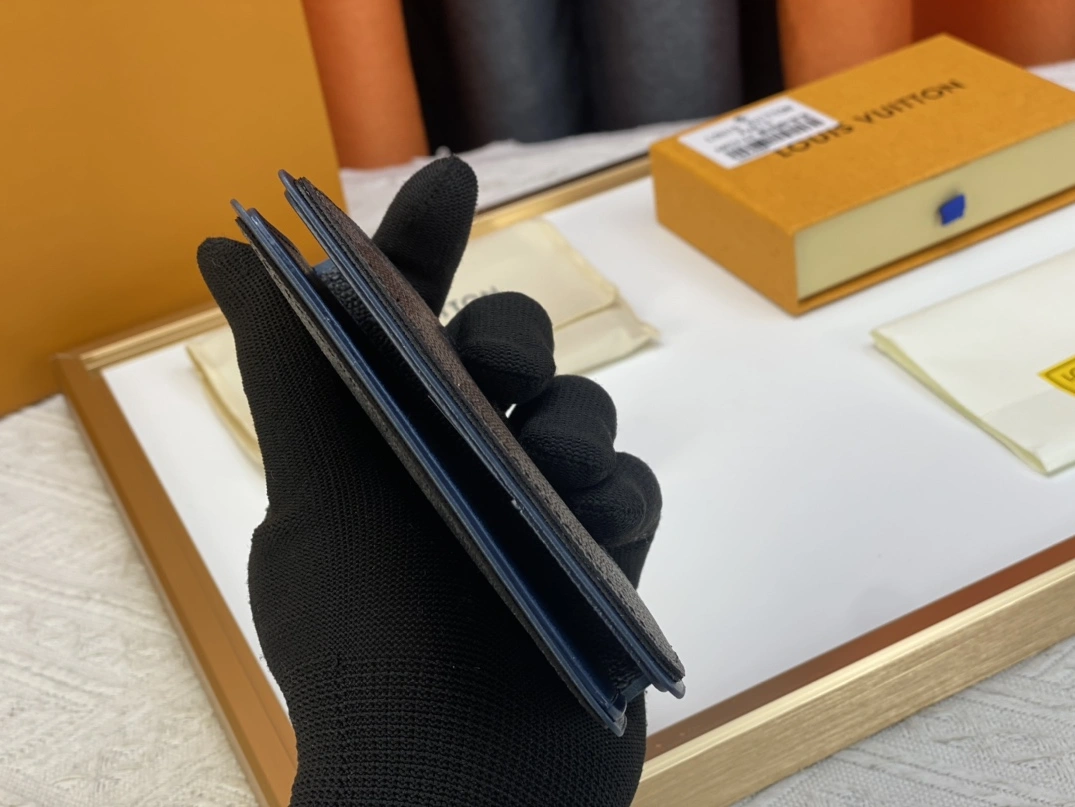 Efficient 3294 Louis Vuitton LV Card Case For Unisex - Image 4