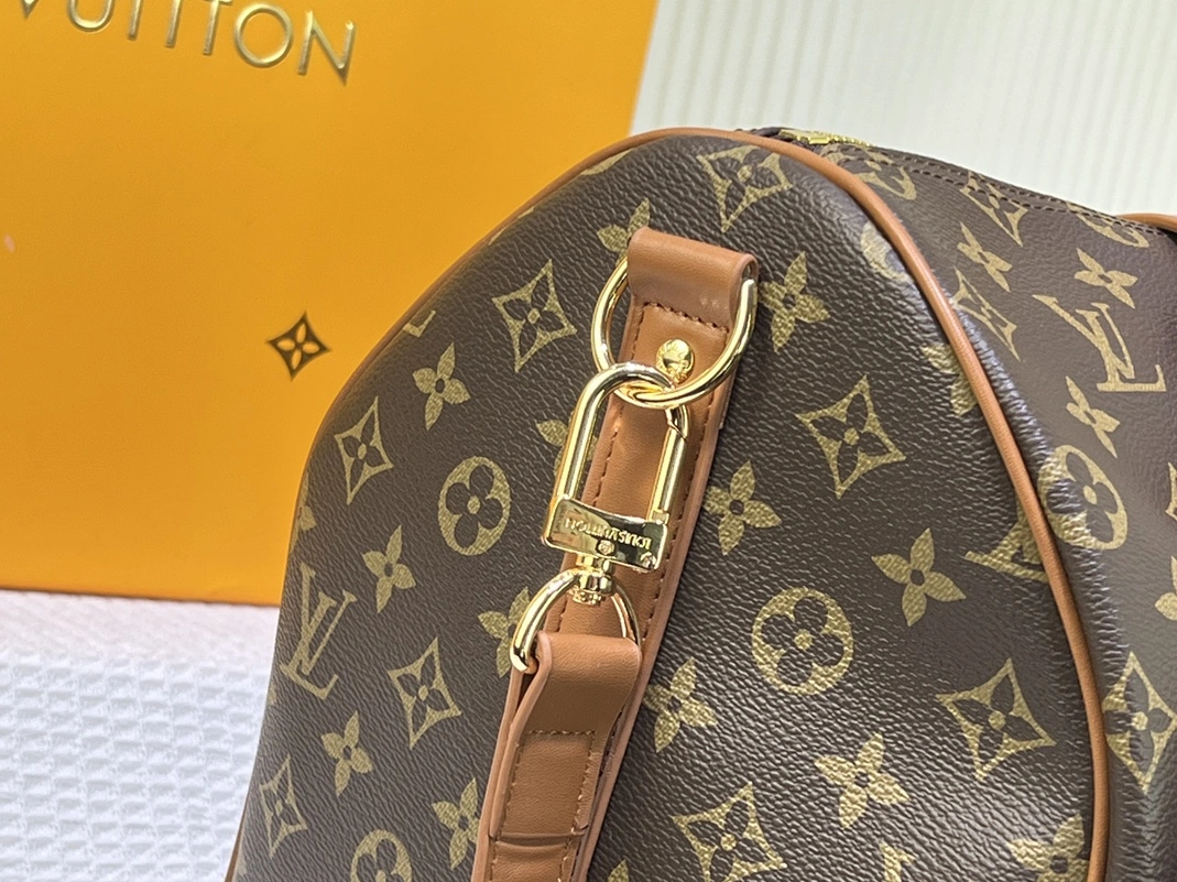 Efficient 4584 Louis Vuitton Travel Bags For Women - Image 5