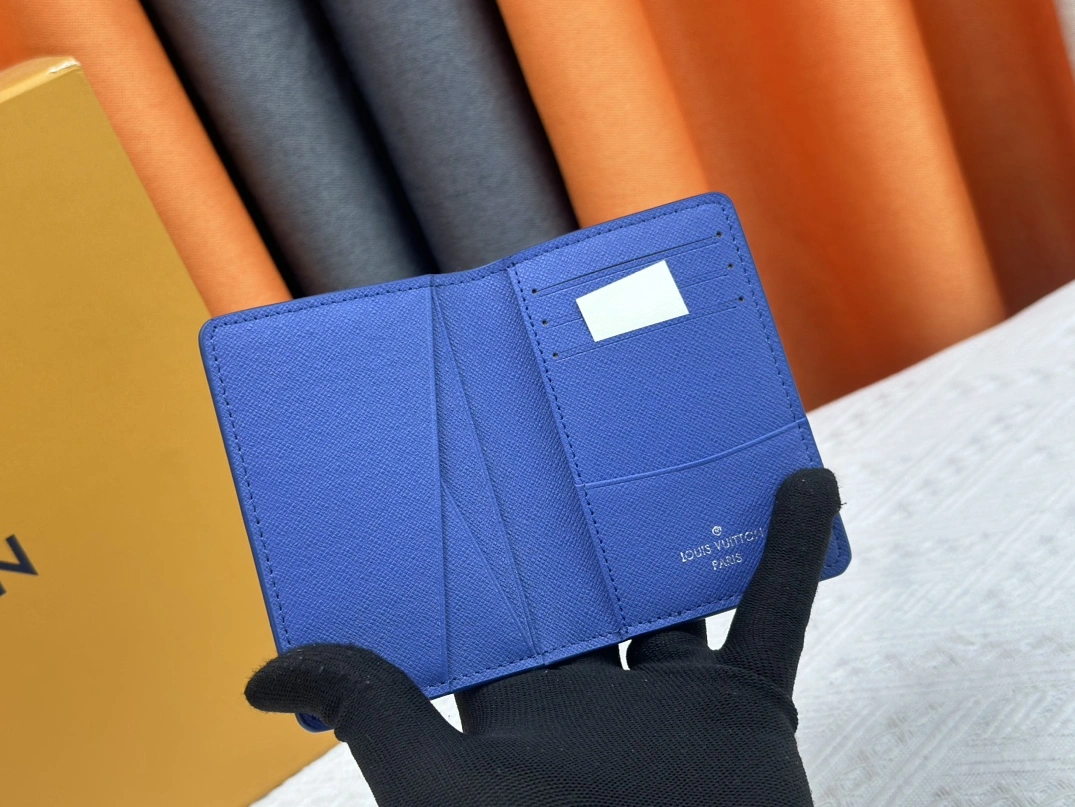 Efficient 6495 Louis Vuitton LV Card Case - Image 7