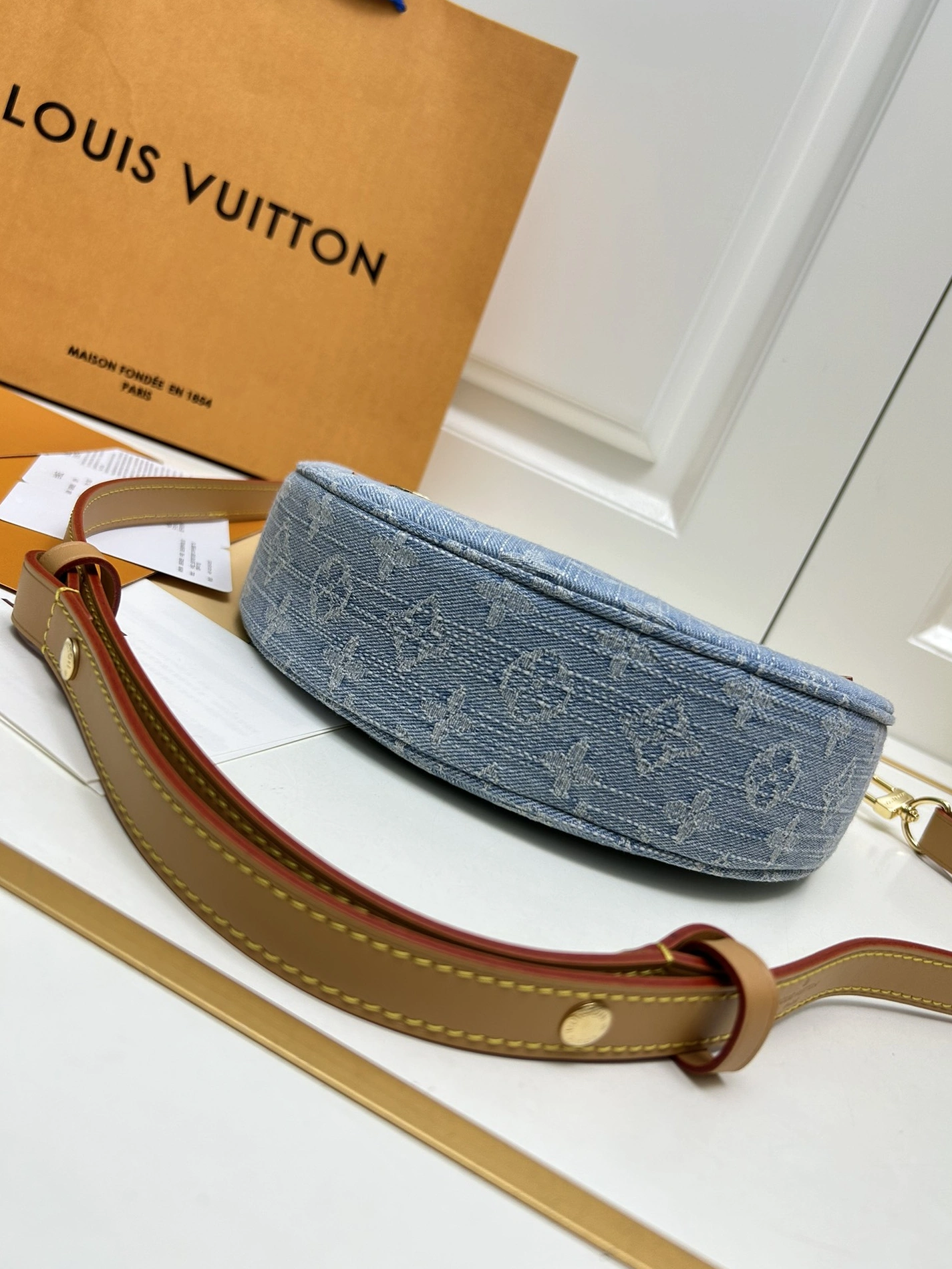 Efficient 696 Louis Vuitton AAA Quality Shoulder Bags For Women - Image 7