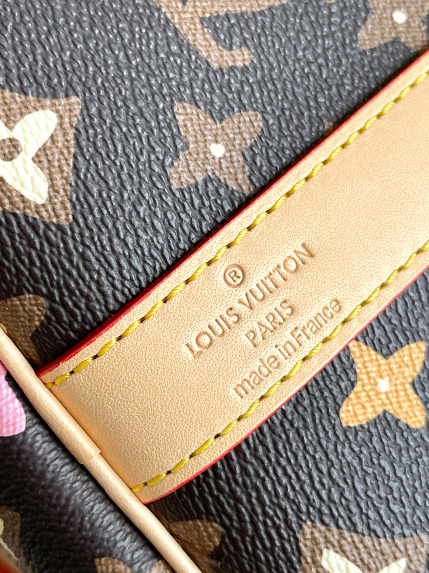 Efficient 7011 Louis Vuitton Travel Bags - Image 4