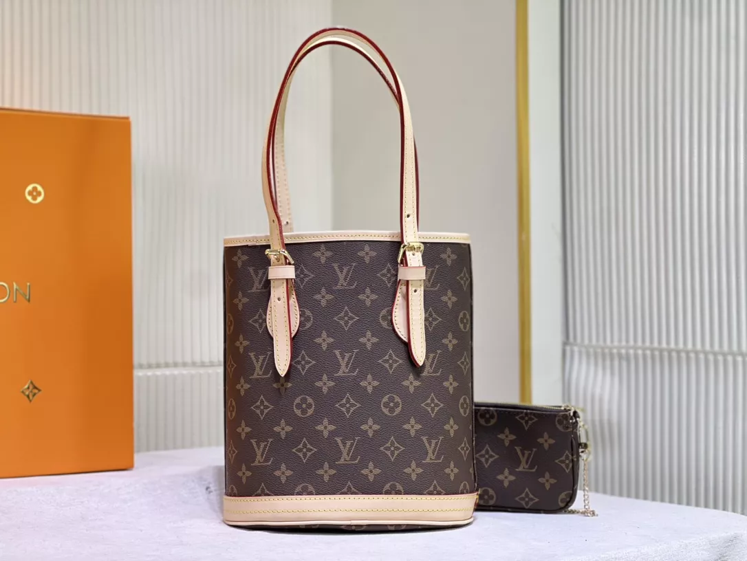 Efficient 7525 Louis Vuitton AAA Quality Shoulder Bags For Women - Image 6